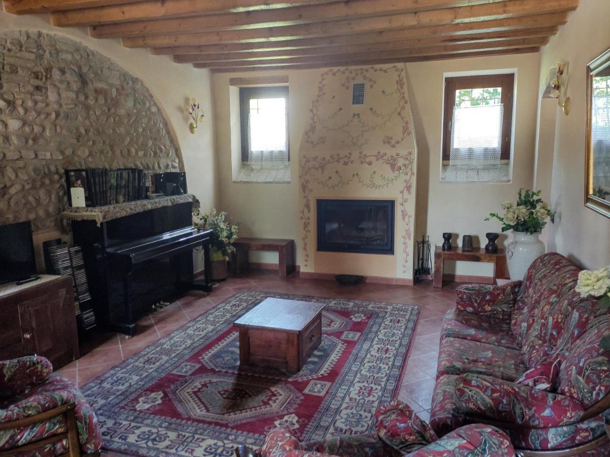 مونتيشياري B&B Santa Cristina المظهر الخارجي الصورة
